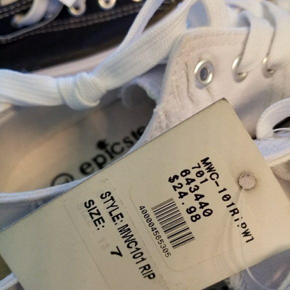 White NWT Chuck-like sneakers - Picture 4 of 4